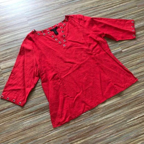 Anne Carson 100% Linen Red 3/4 Sleeve Blouse Top with Metal Grommet Detail - Picture 2 of 6